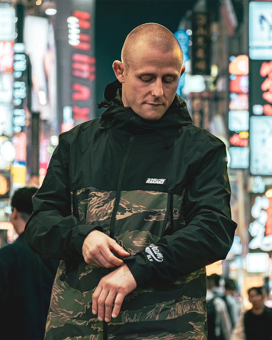 AME JACKET - TIGER CAMO / BLACK